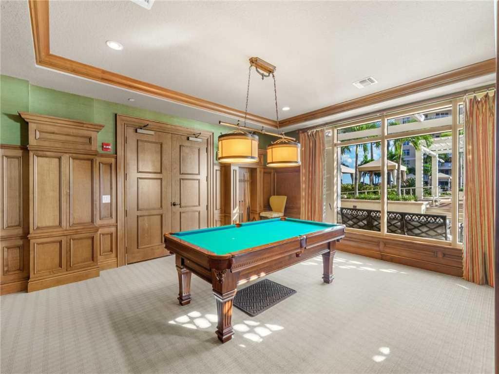 קלירווטר ביץ' Sand Pearl 1406, 2 Bedrooms, Diamond Rated, Pool, Gym, Sleeps 6 מראה חיצוני תמונה